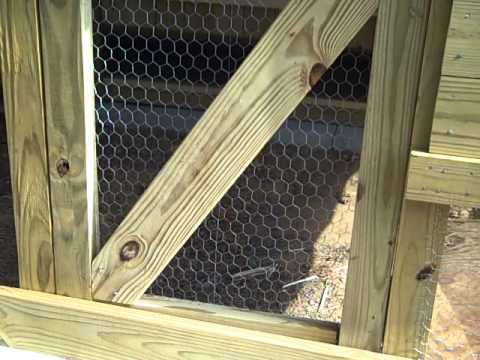 Read more about the article EZ Clean Chicken Coop (Doors; Wire)